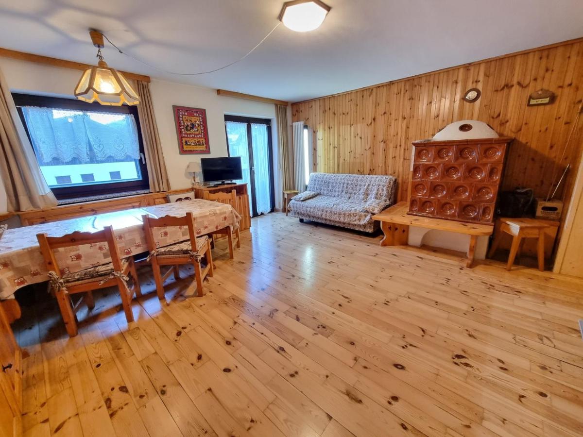 Two-Bedroom Deluxe Apartment