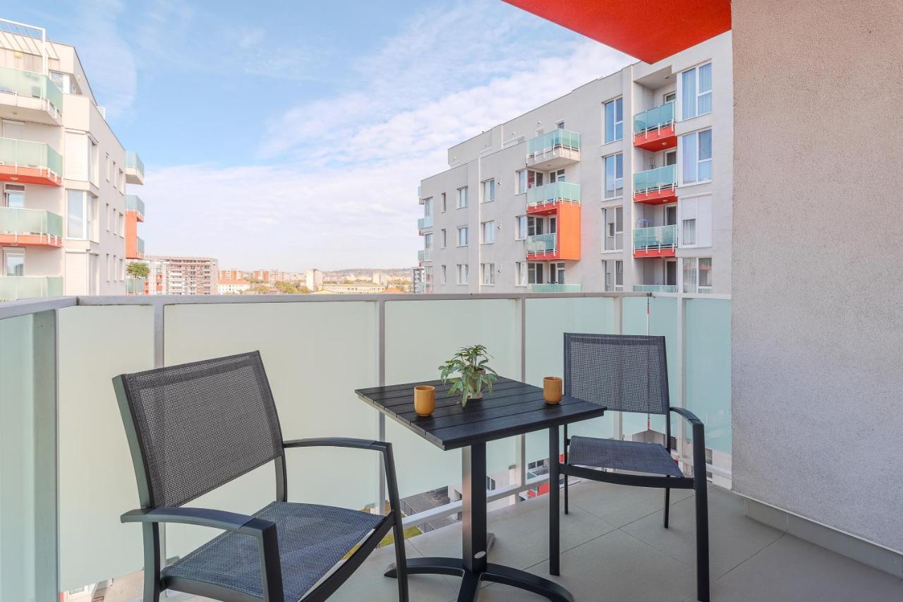 Grafite - Bed and Breakfast Oradea