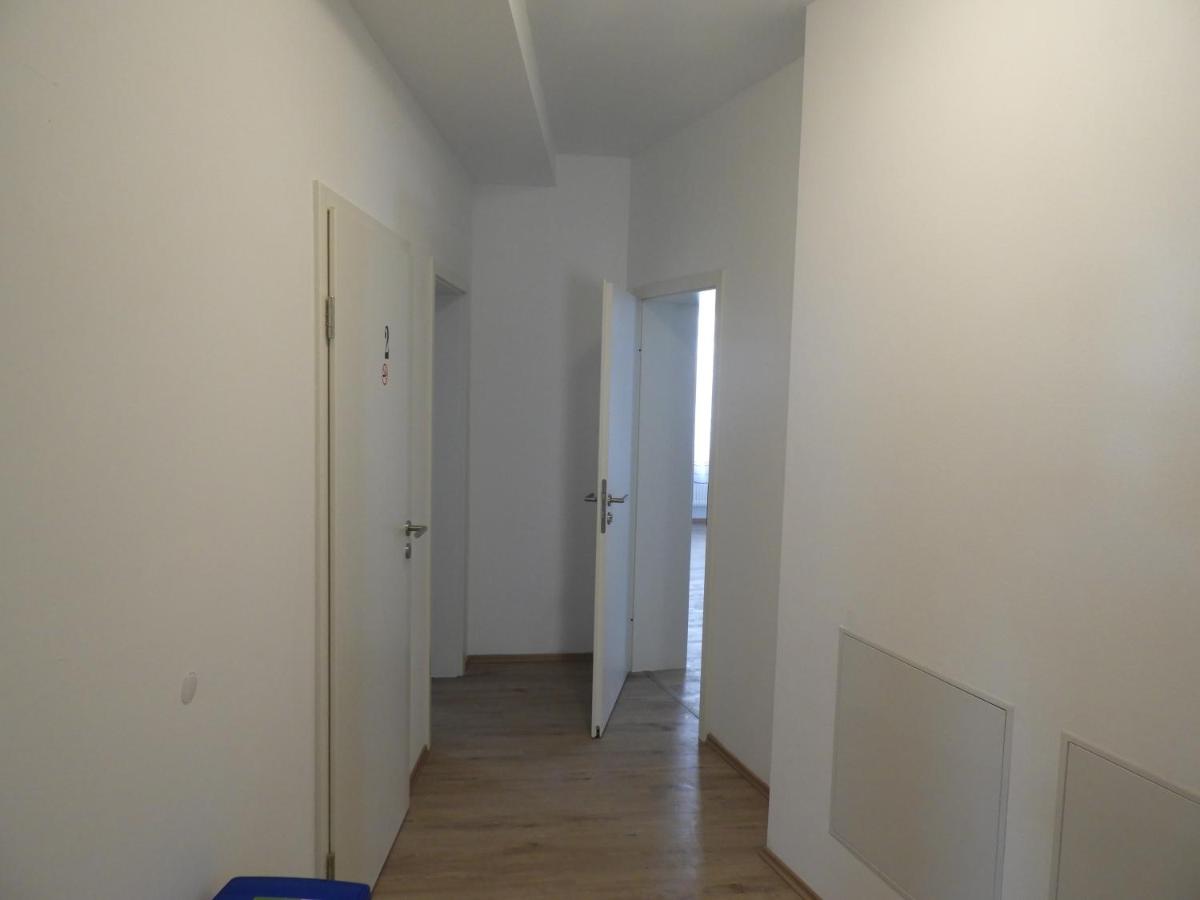 Helle 1-Zimmer-Apartment, in der Nähe von Bahnhof - Chambres d’hôtes Heidenheim