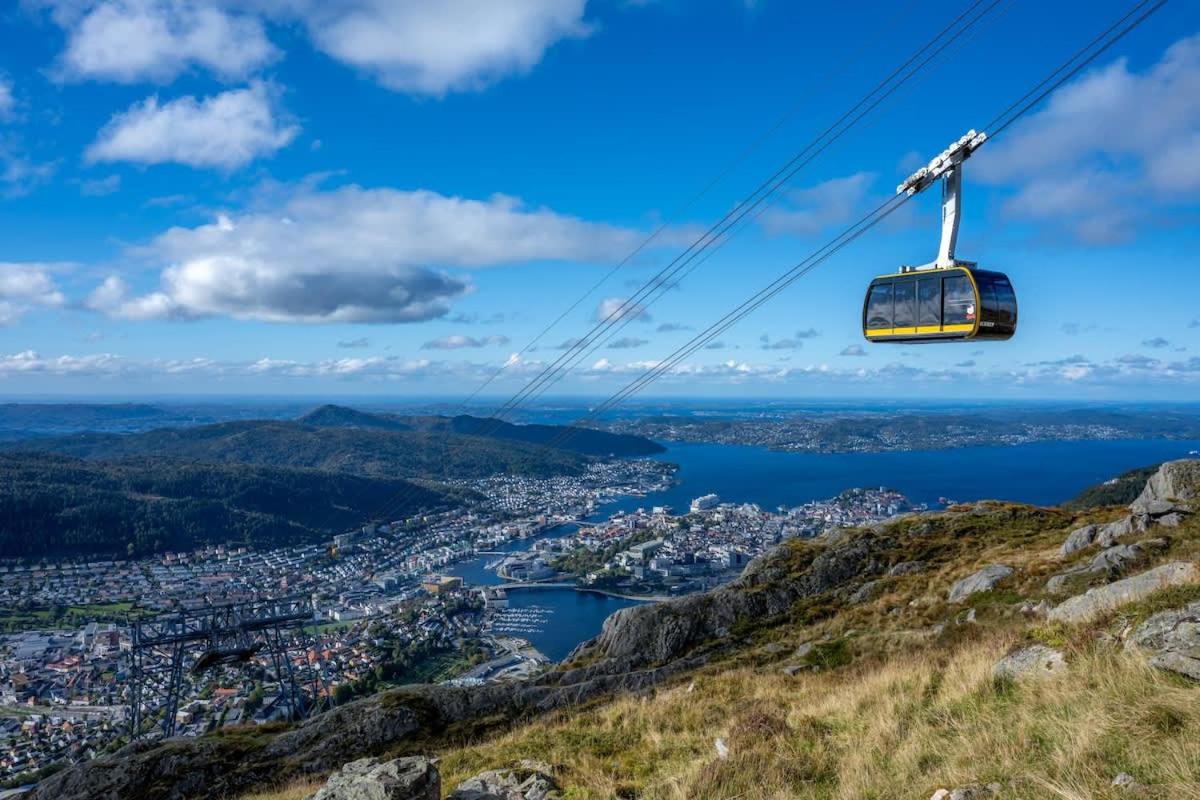 Historic Apartment in the Heart of Bergen - Chambres d'hôtes Bergen