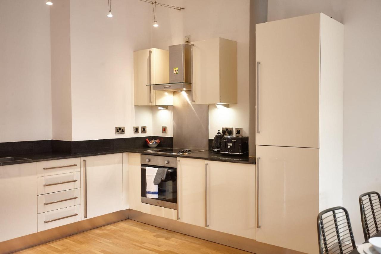 The Carnelian Suite - B&B Manchester