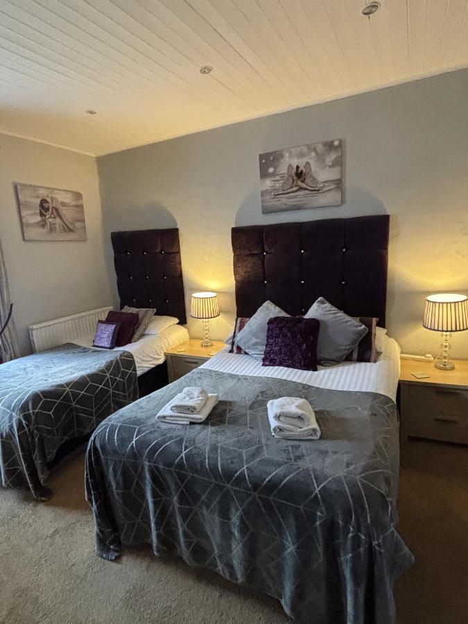 Triple Room with Shower