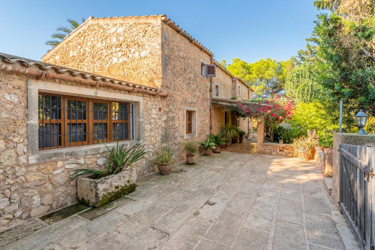 Finca Can Quadrat by Mallorca House Rent - Chambres d'hôtes Cas Concos