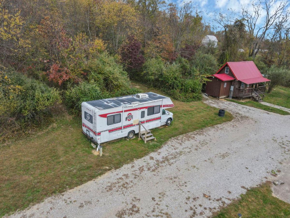 RV Camper - Bed and Breakfast New Lexington