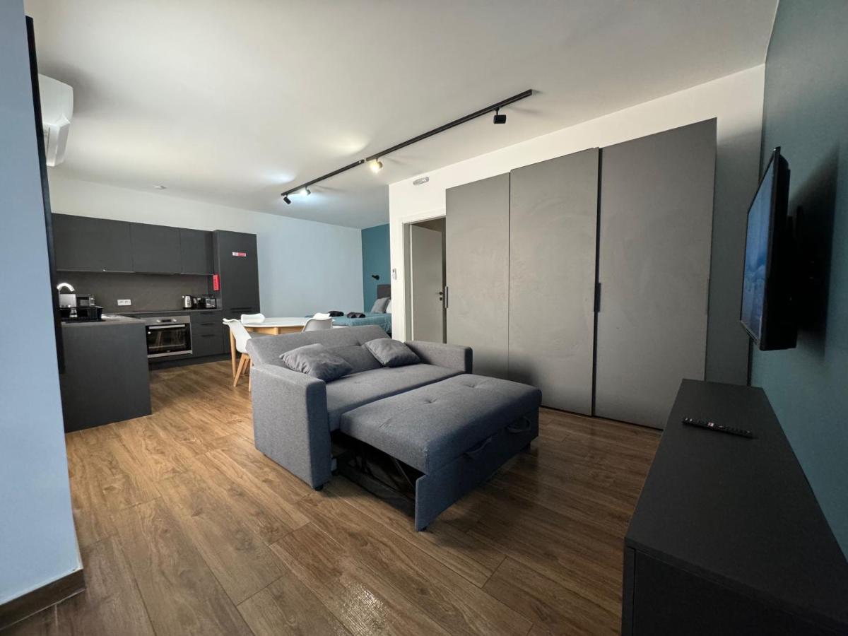 Modern Studio in Central Victoria - B&B Victoria