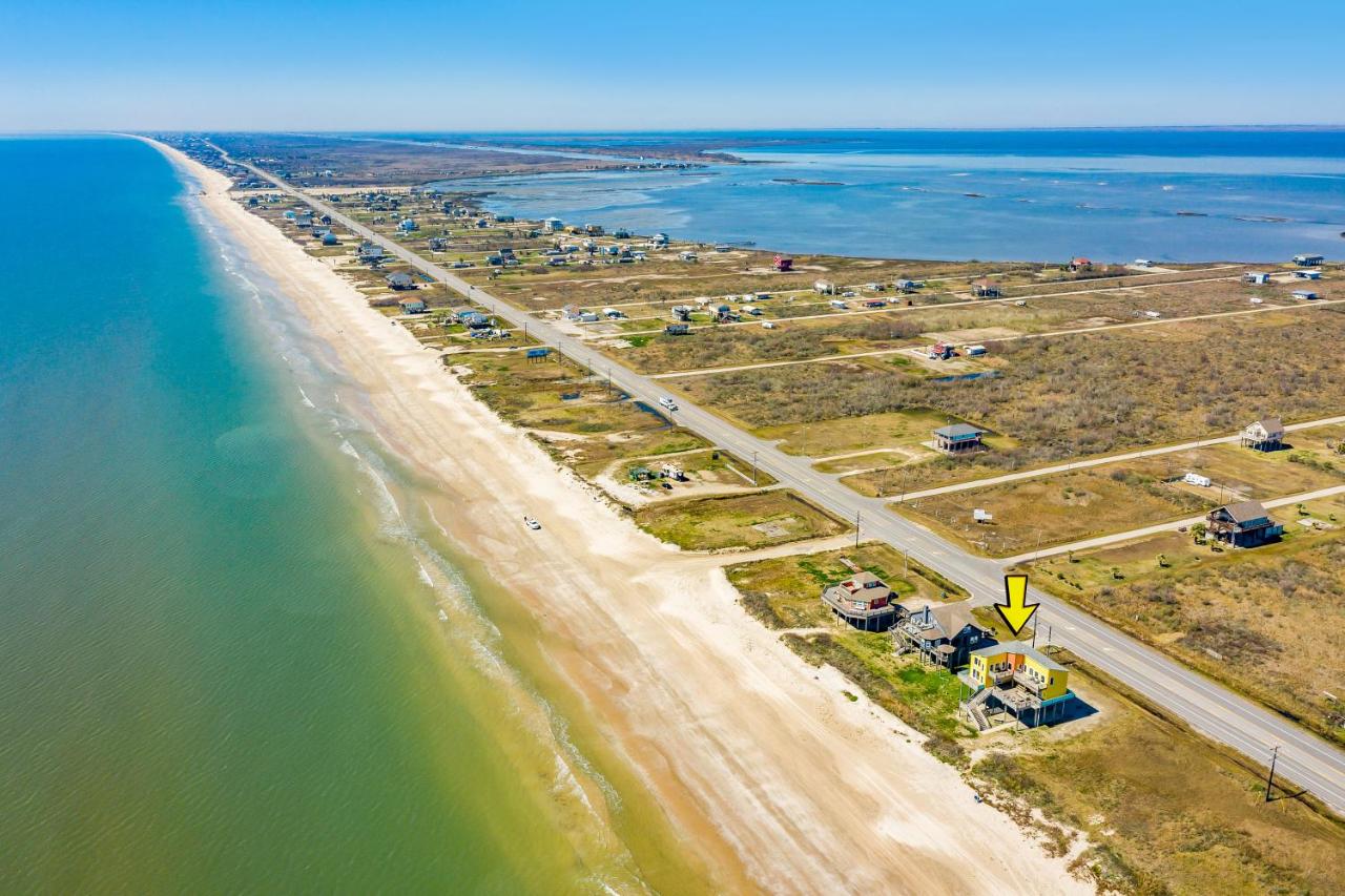 Ultimate Beachfront Sunset Views Sleeps 16 - B&B Gilchrist