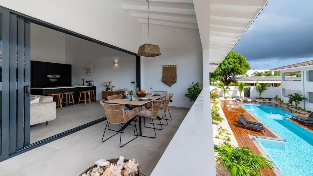 Starfish - Brand new apartment with pool close to the beach - B&B Jan Thiel