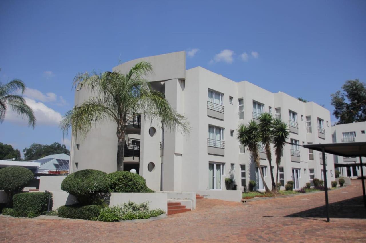 Andy's Place - At The Village Blues Sandton - B&B Johannesburgo