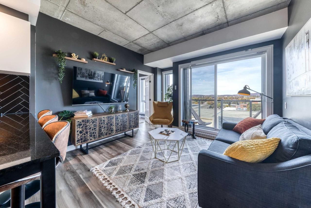 Appartement Luxe, Incredible Sunset View, Pool, Parking, Near Old Québec - B&B Québec