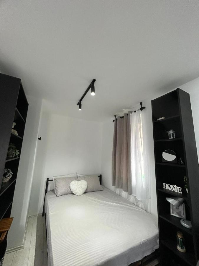 Vila Vedrana Apartman Nedeljkovic - Chambres d’hôtes Brzeće