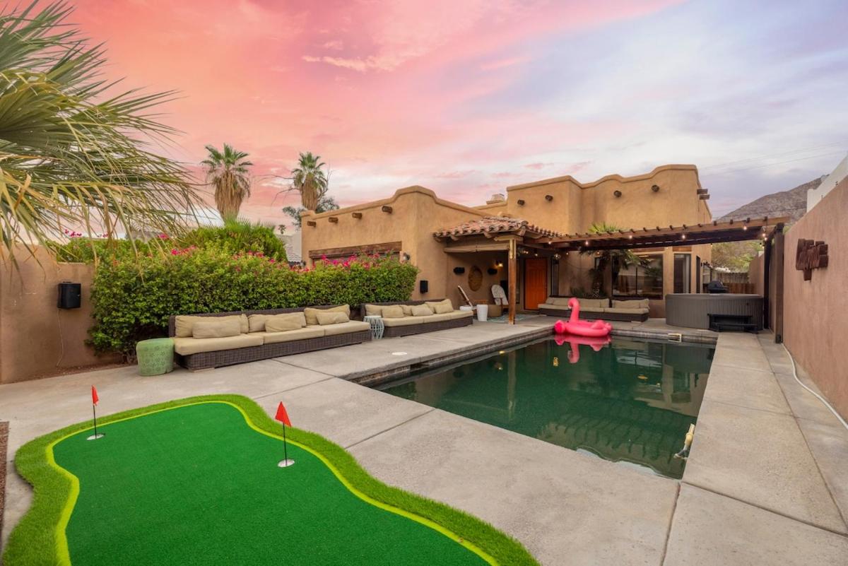 Welcome to the Hotel California in Historic La Quinta Cove - B&B La Quinta