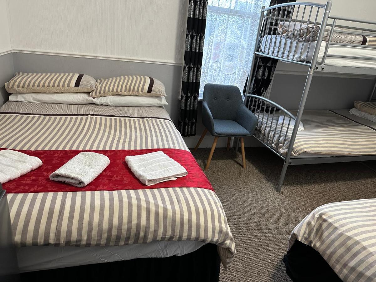 Camera Familiare con Bagno