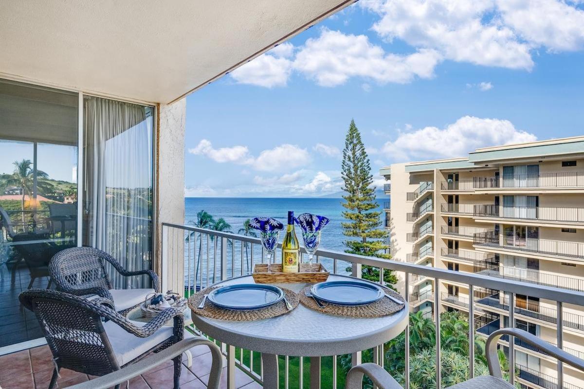 Royal Kahana 701 · RK 701 Spacious OceanFront 2BD w Pool AC - B&B Kahana