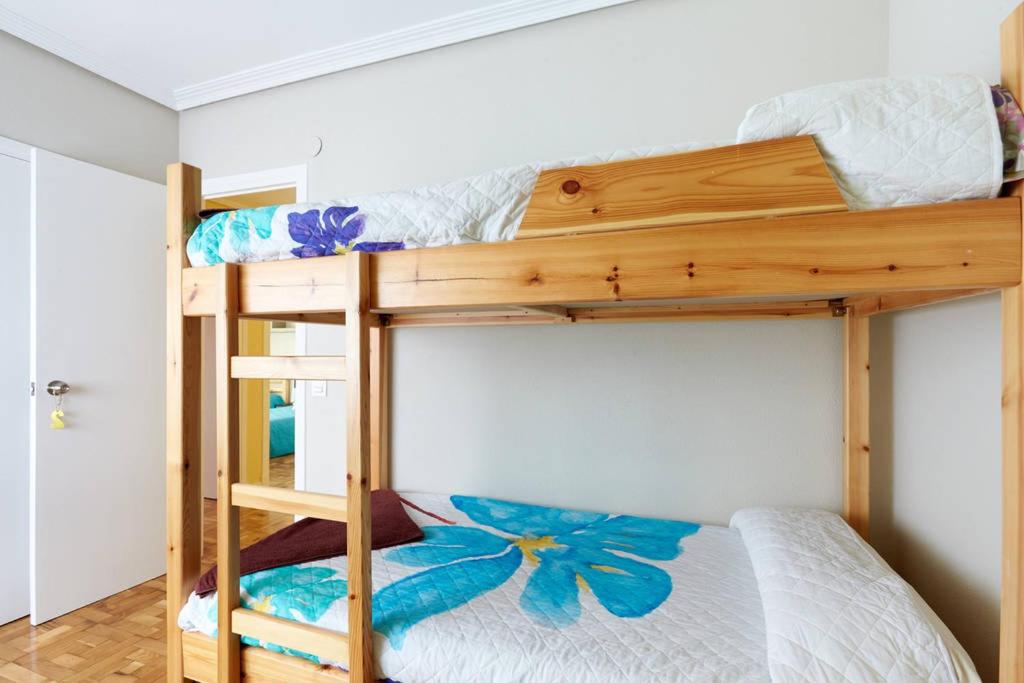 Acà Y Allà Apartamento Alfonso El Batallador - B&B