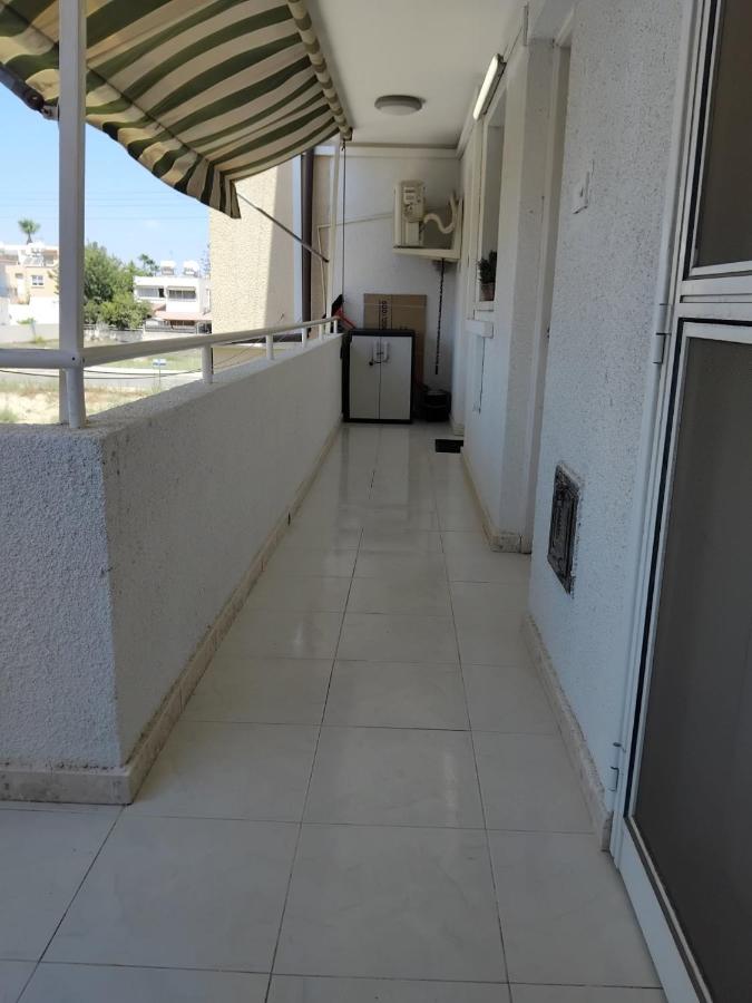 Irenes Apartment - Bed and Breakfast Larnaca