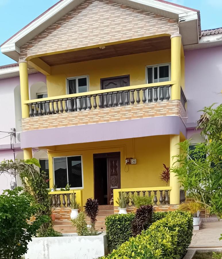 Eliogemi Master Bedroom - Bed and Breakfast Gbawe