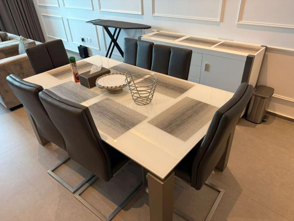 Two-Bedroom Deluxe Apartment with Ocean View