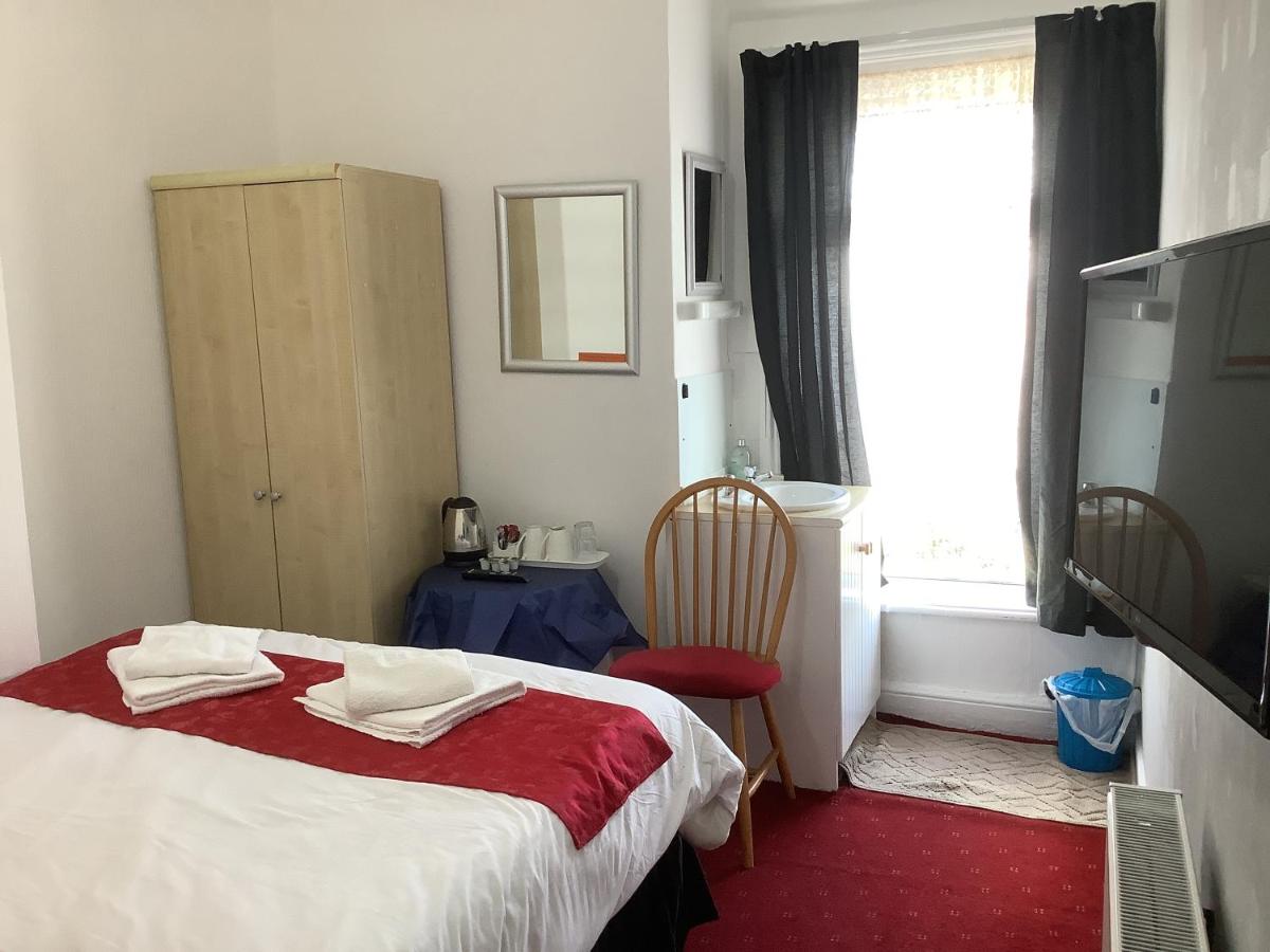 Camera Matrimoniale Budget