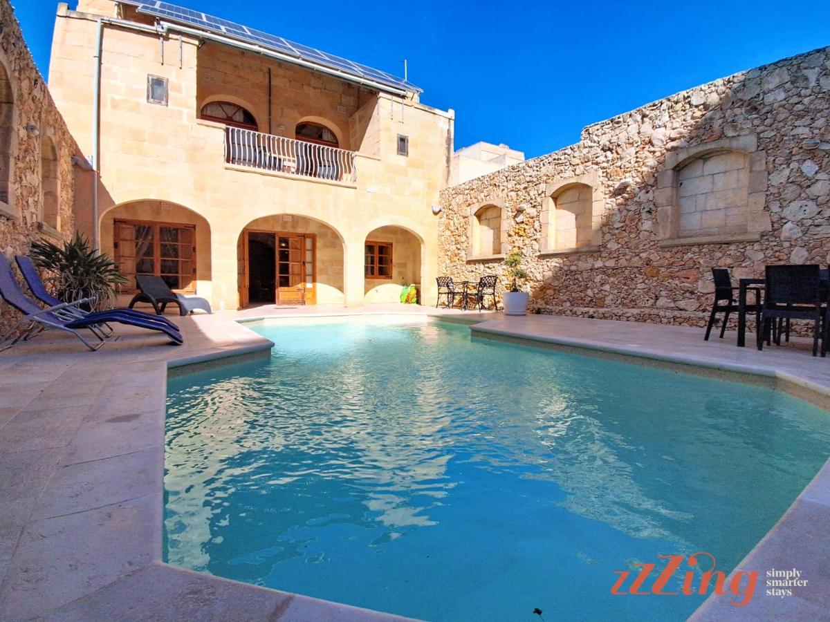 Gozo Farmhouse Escape with Rustic Charm & Pool - B&B Sannat