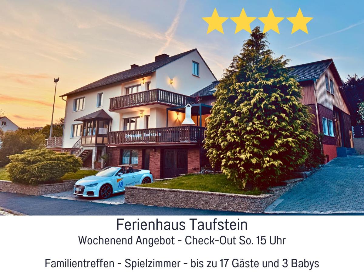 Familientreffen - Ganzes Haus - Spielplatz - Spielzimmer - Garten - Scheune - Terasse - Grill - Ferienhaus Taufstein - B&B Herbstein