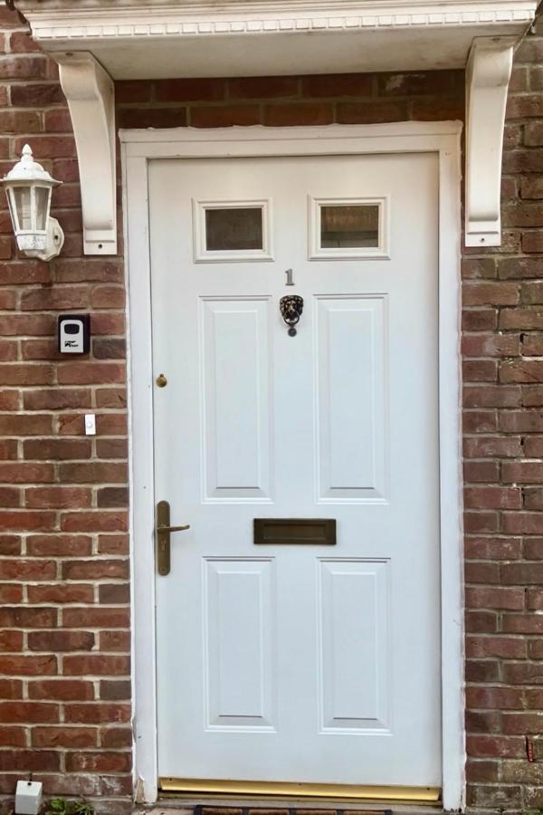 Avalon Sunrise our enchanting Glastonbury cottage - Ferienwohnung Glastonbury