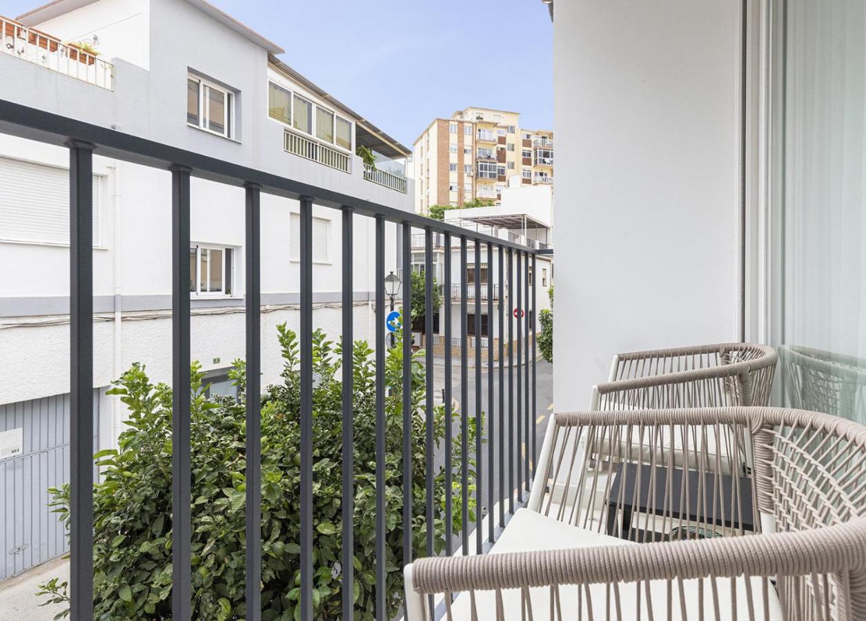 022 Stylish & Modern Fuengirola Apt, Near Beach - B&B Fuengirola