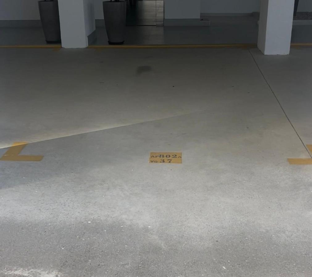 Apto piscina vista mar na praia de Palmas.- CC01J - Bed and Breakfast Governador Celso Ramos