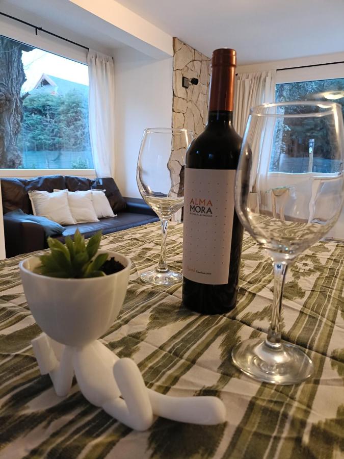 Villa Tres Lagos - Bed and Breakfast Bariloche