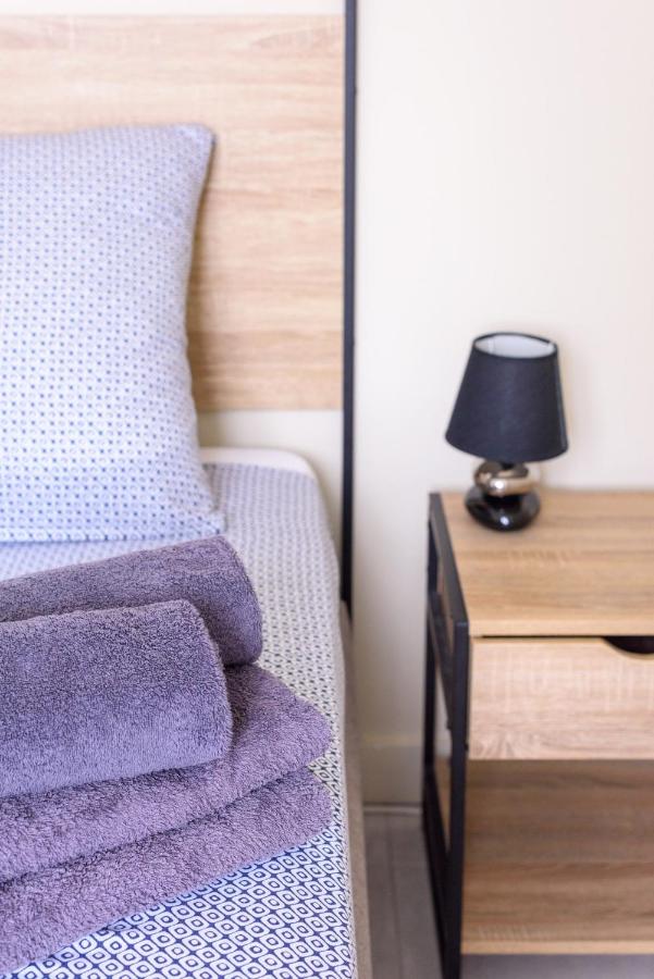 Quiet house for 2-4 people close to the beaches - B&B Hyères