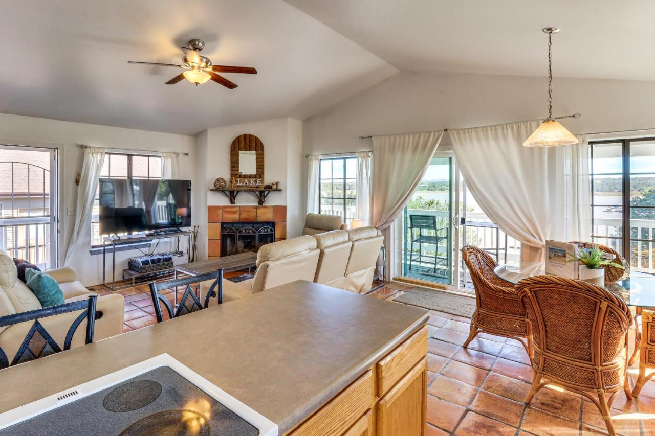 Firelit Nights By the Lake Cozy Show Low Retreat - B&B Show Low