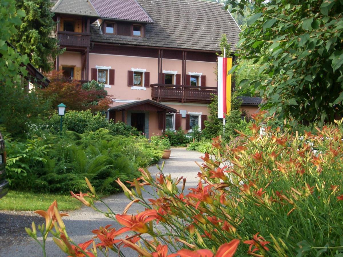 Georgihof im Park - Bed and Breakfast