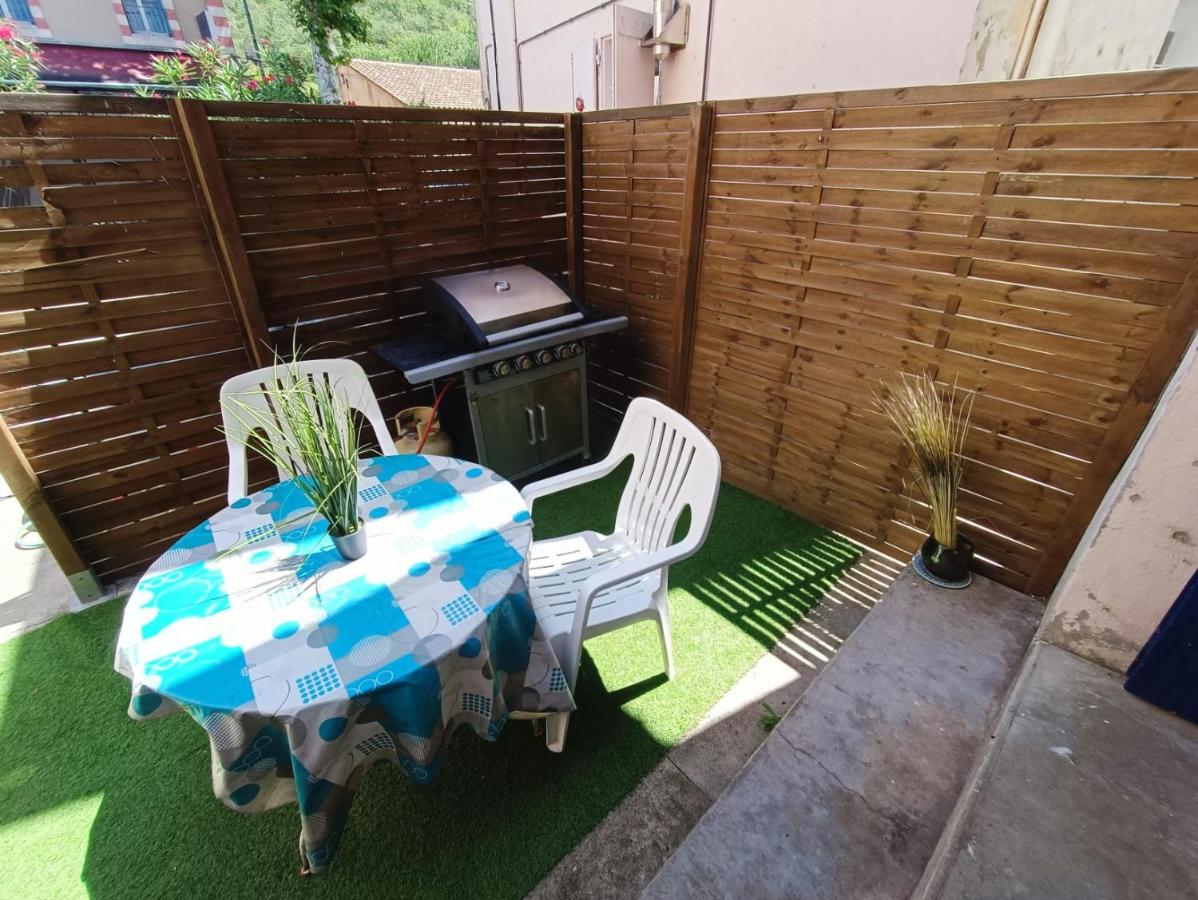 Appartement tout équipé avec terrasse à 600m du centre thermal - Bed and Breakfast Lamalou-les-Bains