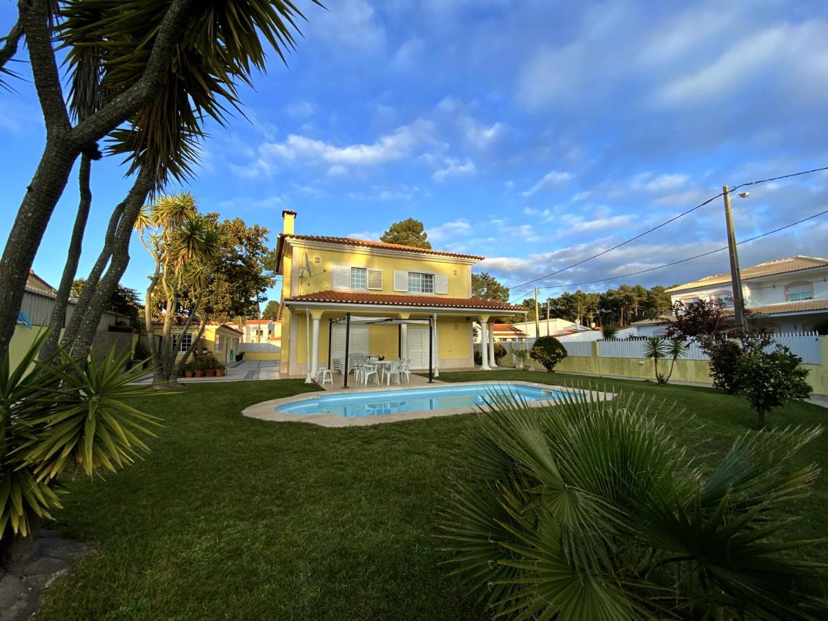 B House Verdizela - B&B Corroios