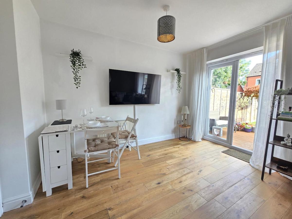 Summer House - B&B Birmingham
