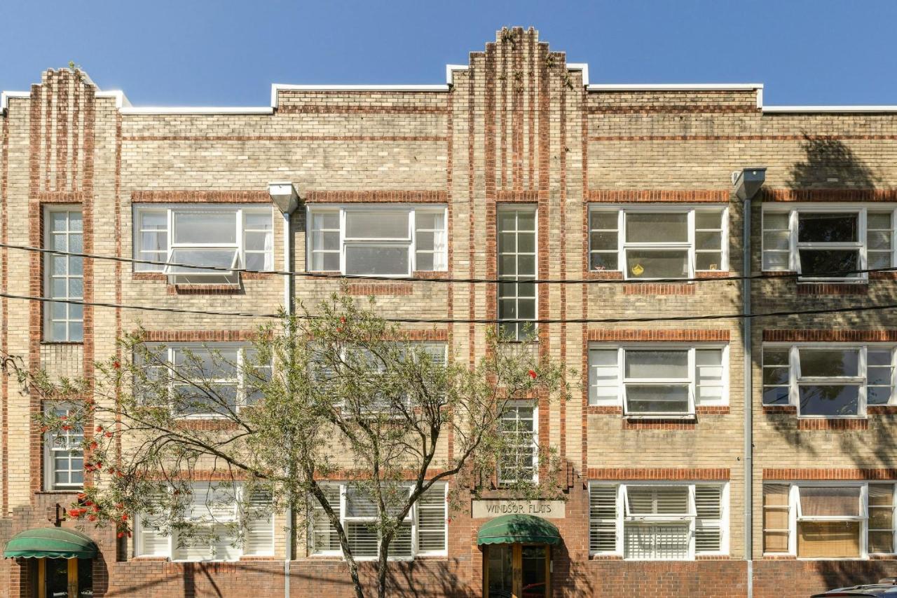 Dorje's place - 1 Bedroom plus Study Potts Point Apartment - B&B Sydney