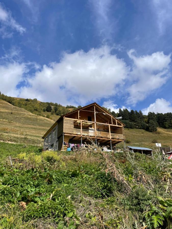 Guest house River side - B&B Adishi