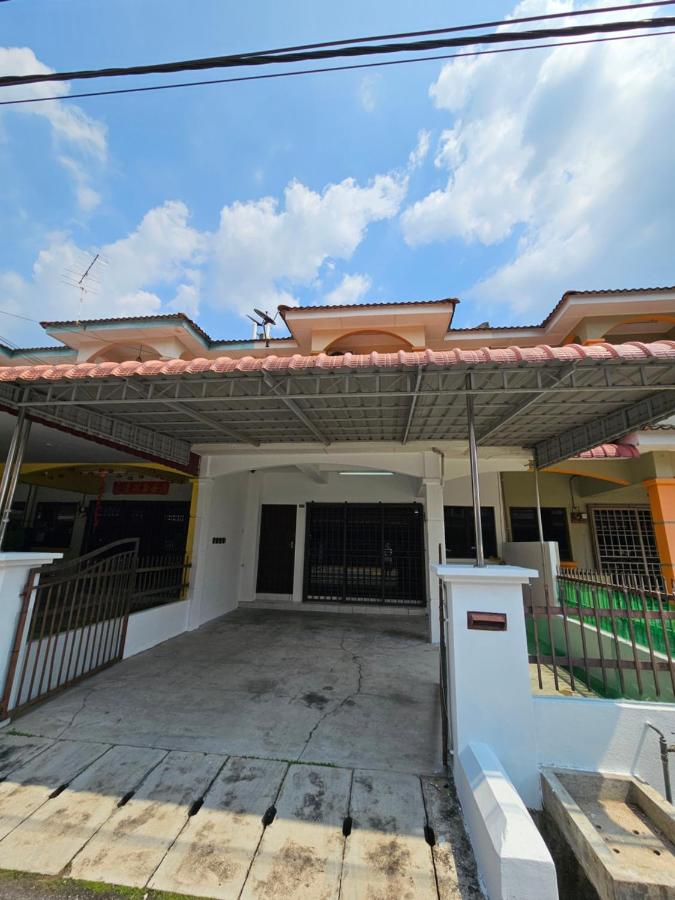 Pera House Hostel - Ferienwohnung Ipoh