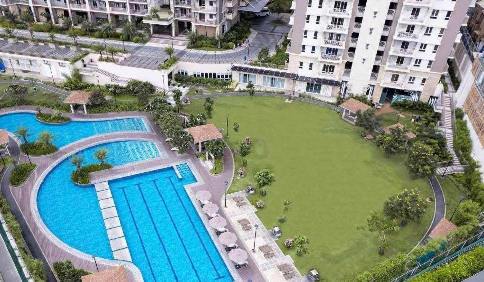 Prisma Residences by Kozy Mood near BGC - Chambres d’hôtes Manille