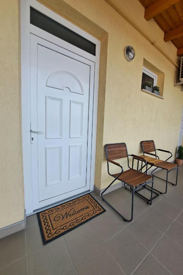 GreenStreetApartment - Bed and Breakfast Kecskemét