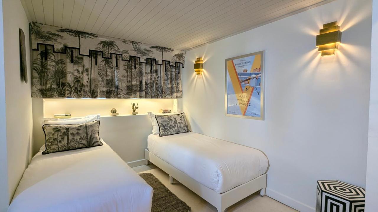 Doppel- oder Zweibettzimmer