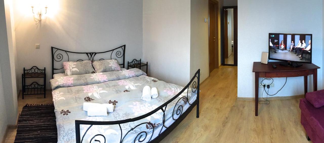 Deluxe Double Room with Bathtub