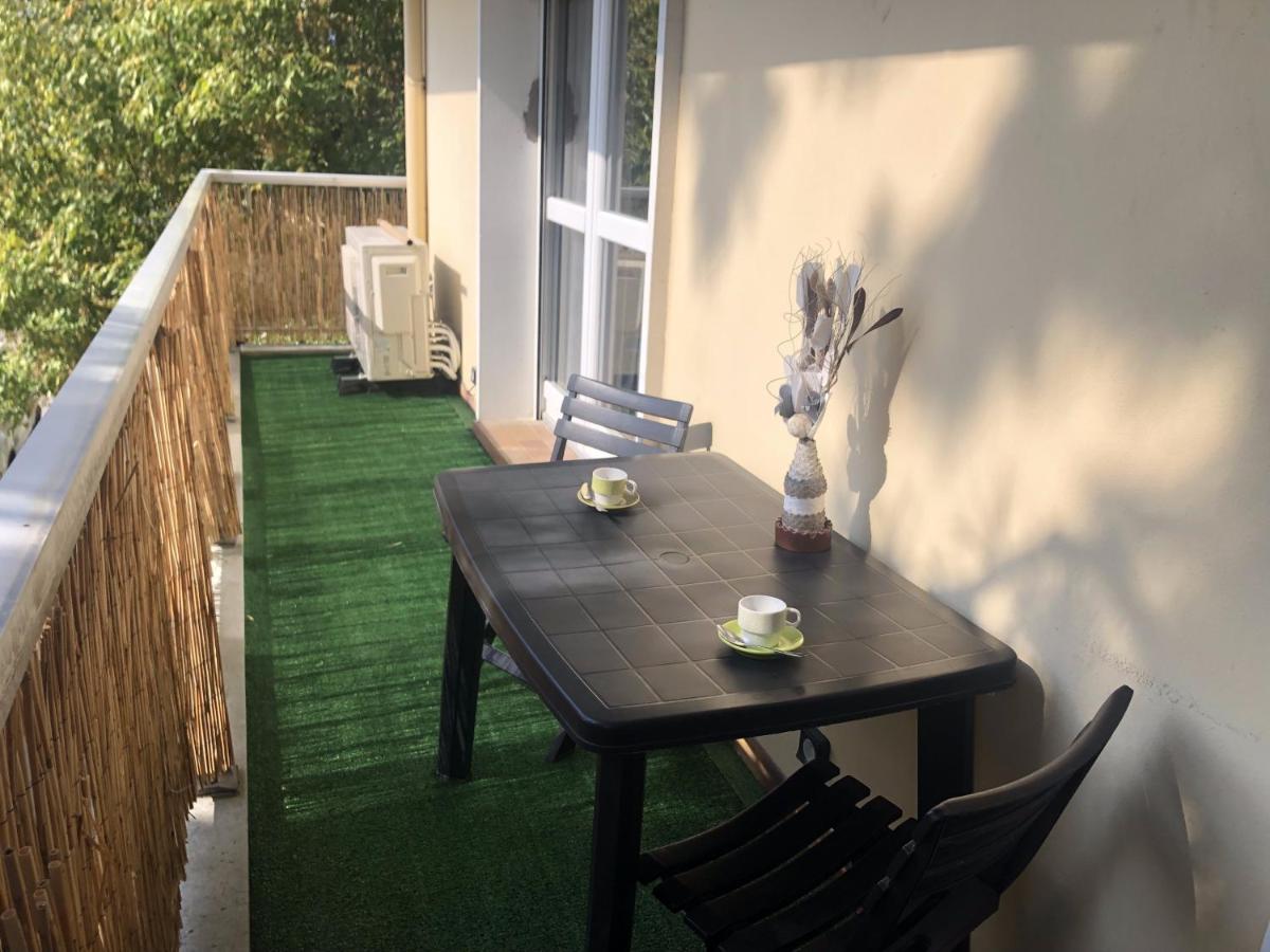 Appartement T3, spacieux, climatisé, cosy - B&B Bassens