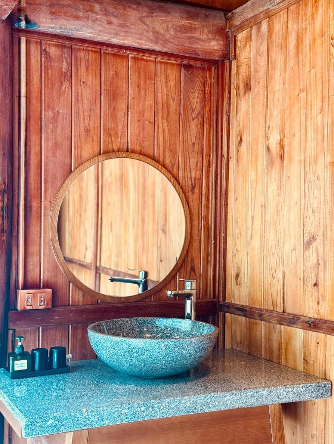 Twin Room with Mountain View