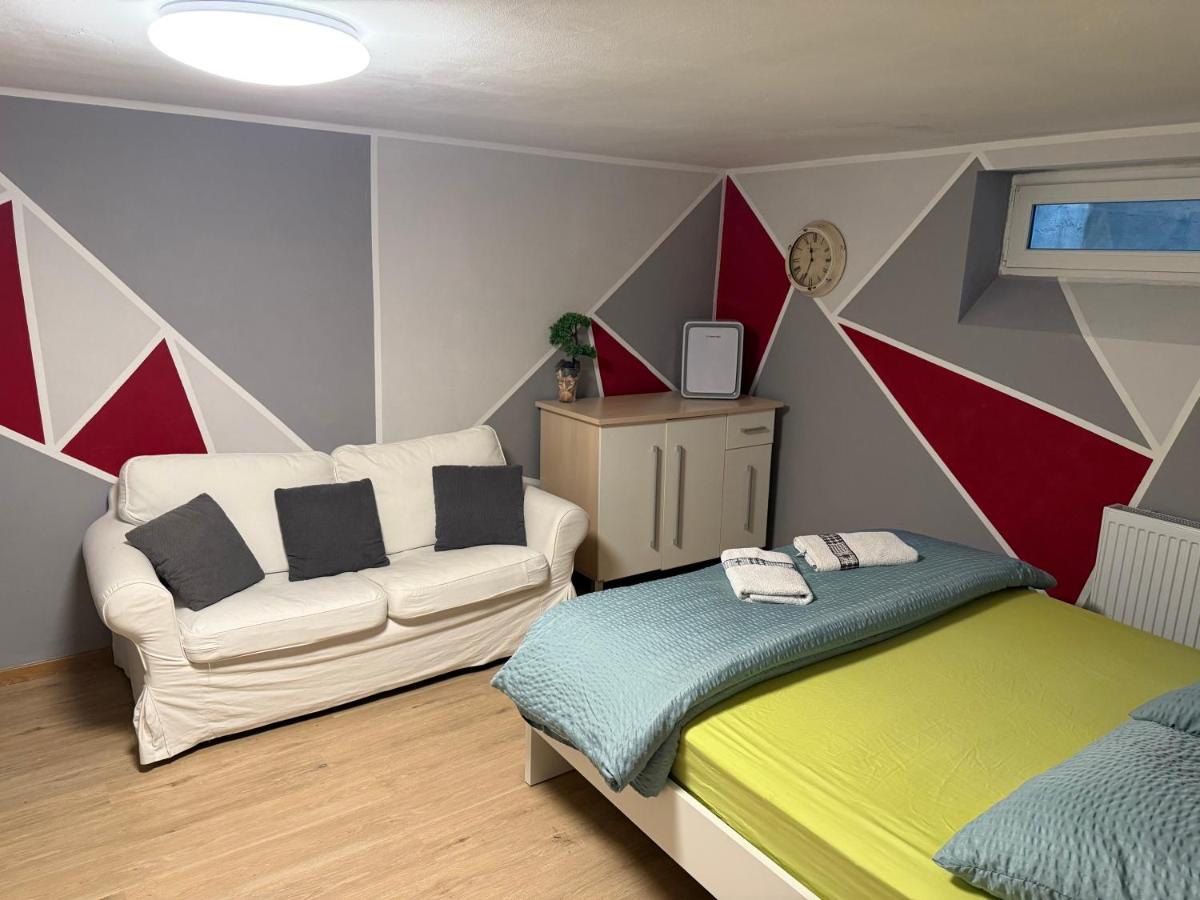 FUN ANDI for 4 Persons - Bed and Breakfast Baldham
