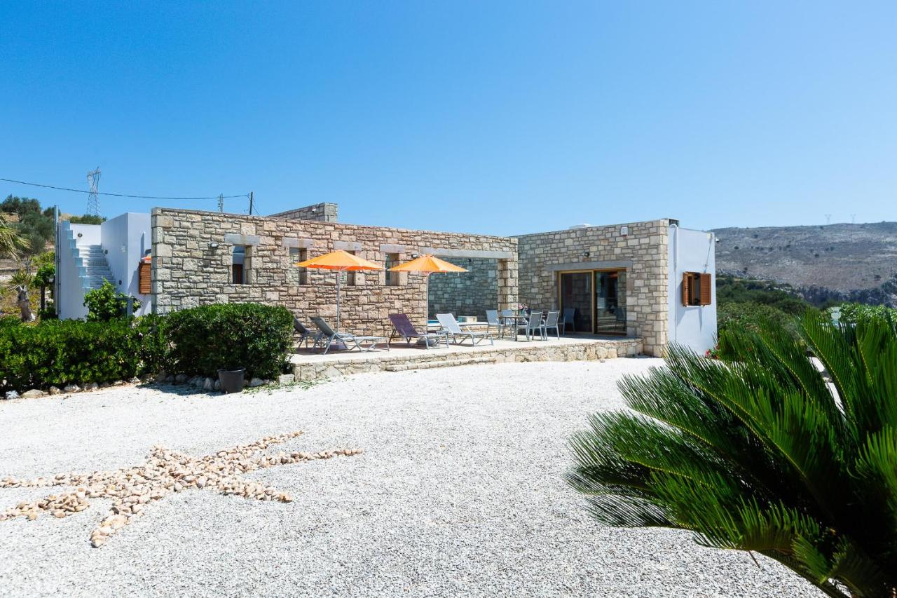 Villa Ypsilon - B&B Karotí