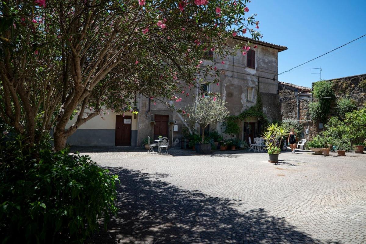Guest House Little Flower - B&B Sutri
