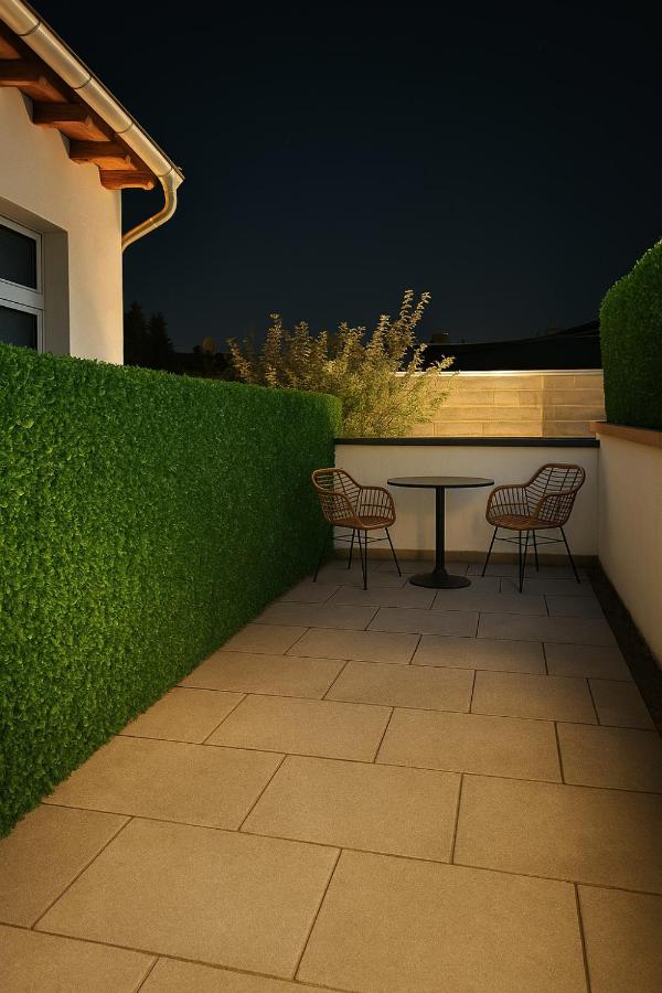 Luxury Apartments - Wohnung IB - Apartment mit Terrasse II Stock - Chambres d'hôtes Neuwied