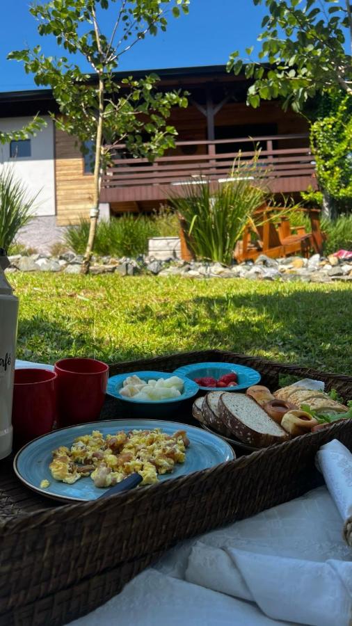 Espaço Isha Canelinha - Bed and Breakfast Canelinha