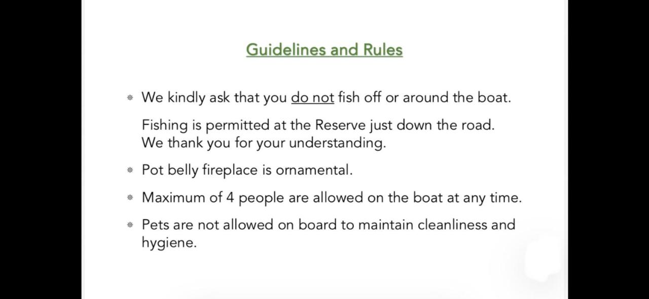 Paddle Wheeler Lilian - Permanently Moored - B&B Mannum