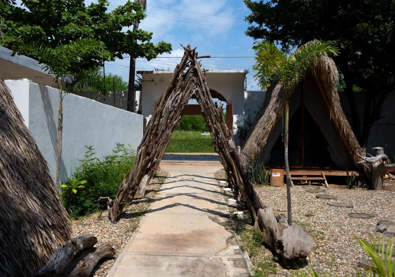 Tribu Tipis & Surf - B&B Puerto Escondido